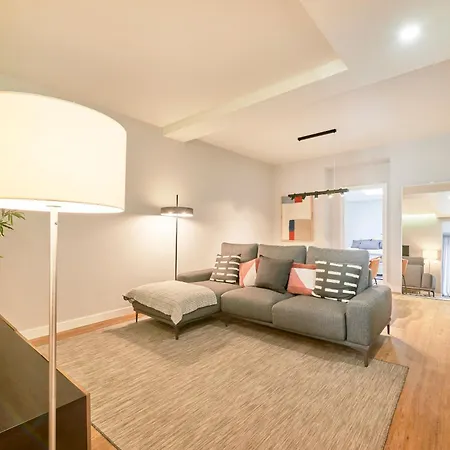 Апартаменты Modern 2 Bed In Campolide Near Amoreiras *