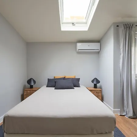 Modern 2 Bed In Campolide Near Amoreiras Апартаменты Лиссабон